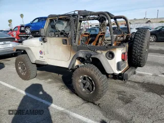 2006 Jeep Wrangler SE with VIN 1J4FA29S06P781460, listed as a Copart auction lot 89009625 with Not Provided miles and Salvage Title. Bid and sale history available at carsss.com. Image 2.