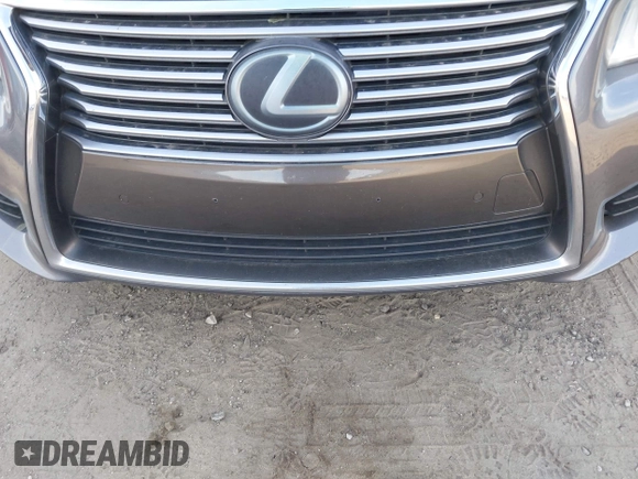 2013 Lexus LS 460 L with VIN JTHGL1EF8D5050029, listed as a IAAI auction lot 41891150 with 202,315 mi miles. Bid and sale history available at carsss.com. Image 6.