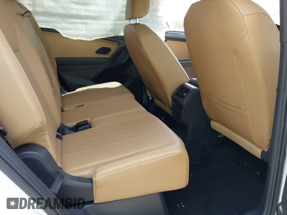 2022 Volkswagen Tiguan SE R-Line Black z VIN 3VVCB7AX5NM138604, wystawiony jako IAAI lot #42104933 z przebiegiem 31 489 mil mil oraz . Historia ofert i sprzedaży dostępna na DreamBid. Obrazek 8.