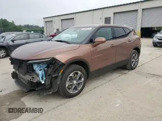 2023 Chevrolet Blazer LT z VIN 3GNKBCR47PS105140, wystawiony jako Copart lot #53980625 z przebiegiem 45 470 mil mil oraz Szkoda całkowita • Salvage title. Historia ofert i sprzedaży dostępna na DreamBid. Obrazek 1.