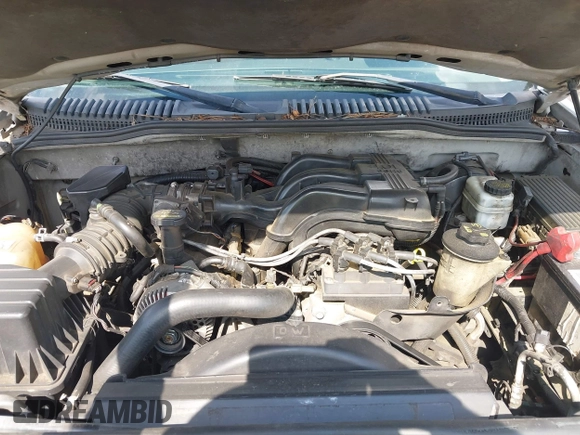 2005 Ford Explorer XLT with VIN 1FMZU73E35UB63135, listed as a IAAI auction lot 42704478 with 294,831 mi miles and . Bid and sale history available at DreamBid. Image 10.