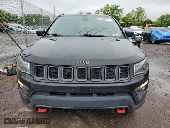 2020 Jeep Compass Trailhawk z VIN 3C4NJDDB6LT127557, wystawiony jako Copart lot #57888245 z przebiegiem 113 836 mil mil oraz Szkoda całkowita • Salvage title. Historia ofert i sprzedaży dostępna na DreamBid. Obrazek 5.