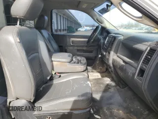 2013 Ram 1500 Tradesman z VIN 3C6JR6DGXDG511521, wystawiony jako Copart lot #50256125 z przebiegiem 322 863 mil mil oraz Szkoda całkowita • Salvage title. Historia ofert i sprzedaży dostępna na DreamBid. Obrazek 10.