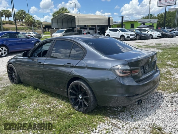 2013 BMW 3 Series 328i with VIN WBA3A5G53DNP19158, listed as a Copart auction lot 61036925 with 173,331 mi miles and Clean title. Bid and sale history available at DreamBid. Image 3.