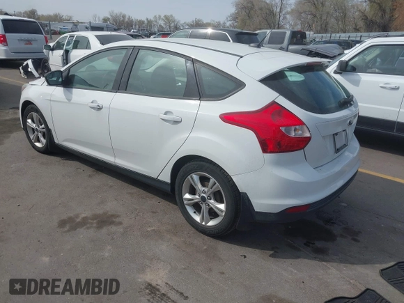 2013 Ford Focus SE with VIN 1FADP3K27DL298456, listed as a IAAI auction lot 42007399 with 111,210 mi miles. Bid and sale history available at carsss.com. Image 3.