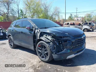 2021 Chevrolet Blazer LT z VIN 3GNKBHRS8MS509815, wystawiony jako IAAI lot #42198300 z przebiegiem 71 282 mil mil oraz . Historia ofert i sprzedaży dostępna na DreamBid. Obrazek 1.