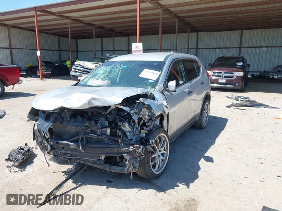 2018 Nissan Rogue SV z VIN KNMAT2MV0JP520818, wystawiony jako IAAI lot #42029891 z przebiegiem Nie podano mil oraz . Historia ofert i sprzedaży dostępna na DreamBid. Obrazek 16.
