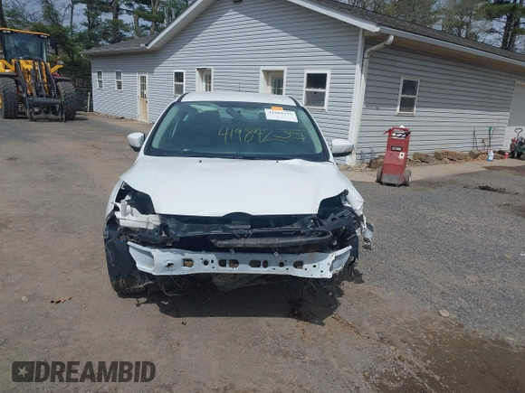 2014 Ford Focus SE with VIN 1FADP3F21EL347114, listed as a IAAI auction lot 41984235 with 110,559 mi miles and . Bid and sale history available at carsss.com. Image 13.