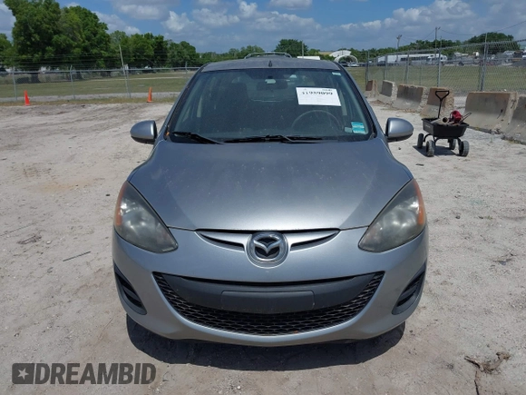 2011 Mazda 2 Sport z VIN JM1DE1HY0B0104123, wystawiony jako IAAI lot #41959099 z przebiegiem 128 918 mil mil oraz . Historia ofert i sprzedaży dostępna na DreamBid. Obrazek 6.