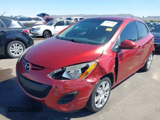 2014 Mazda 2 Sport with VIN JM1DE1KZ5E0172309, listed as a IAAI auction lot 41811709 with 111,622 mi miles. Bid and sale history available at carsss.com. Image 6.