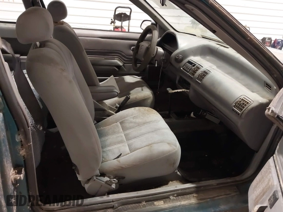 1993 Ford Tempo z VIN 1FAPP31X5PK229656, wystawiony jako IAAI lot #41788568 z przebiegiem 64 620 mil mil oraz . Historia ofert i sprzedaży dostępna na DreamBid. Obrazek 5.