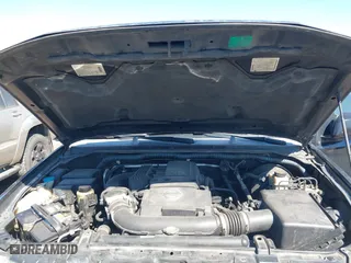 2005 Nissan Pathfinder LE with VIN 5N1AR18W95C733951, listed as a IAAI auction lot 41847161 with 225,716 mi miles. Bid and sale history available at carsss.com. Image 10.