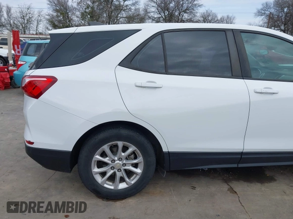 2020 Chevrolet Equinox LS with VIN 3GNAXHEV3LS716138, listed as a IAAI auction lot 41560566 with 87,671 mi miles. Bid and sale history available at carsss.com. Image 22.
