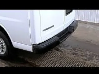 2017 Chevrolet Express Cargo z VIN 1GCWGAFF3H1158281, wystawiony jako IAAI lot #42566227 z przebiegiem 212 348 mil mil oraz . Historia ofert i sprzedaży dostępna na DreamBid. Obrazek 17.