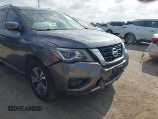 2017 Nissan Pathfinder SV z VIN 5N1DR2MN2HC611842, wystawiony jako IAAI lot #42535832 z przebiegiem 154 908 mil mil oraz . Historia ofert i sprzedaży dostępna na DreamBid. Obrazek 6.