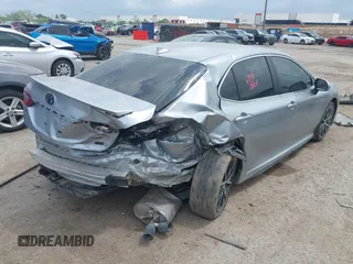 2023 Toyota Camry SE z VIN 4T1G11AK9PU155937, wystawiony jako IAAI lot #42121016 z przebiegiem 35 523 mil mil oraz . Historia ofert i sprzedaży dostępna na DreamBid. Obrazek 4.