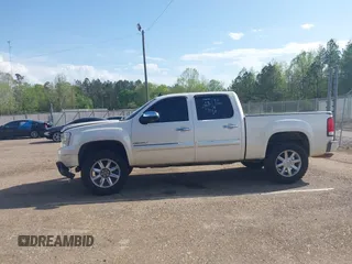 2010 GMC Sierra 1500 Denali z VIN 3GTRKXE26AG222270, wystawiony jako IAAI lot #41974112 z przebiegiem 166 366 mil mil oraz . Historia ofert i sprzedaży dostępna na DreamBid. Obrazek 15.