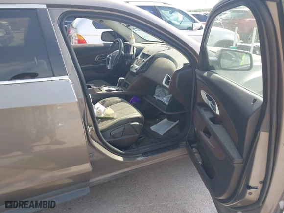 2011 Chevrolet Equinox LT w/2LT with VIN 2CNALPEC6B6258990, listed as a IAAI auction lot 42013990 with 171,547 mi miles. Bid and sale history available at carsss.com. Image 5.