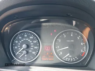 2006 BMW 3 Series 330i z VIN WBAVB335X6PS11101, wystawiony jako IAAI lot #41656554 z przebiegiem 136 673 mil mil oraz . Historia ofert i sprzedaży dostępna na DreamBid. Obrazek 7.
