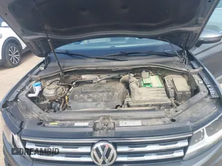 2018 Volkswagen Tiguan SEL z VIN 3VV3B7AX1JM045203, wystawiony jako IAAI lot #42572229 z przebiegiem 104 873 mil mil oraz . Historia ofert i sprzedaży dostępna na DreamBid. Obrazek 10.