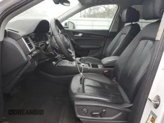 2020 Audi Q5 Premium Plus with VIN WA1BNAFYXL2013483, listed as a Copart auction lot 44373235 with 132,992 mi miles and Salvage Title. Bid and sale history available at carsss.com. Image 7.
