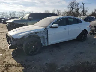 2018 Jaguar XF 25t Premium with VIN SAJBJ4FX9JCY54696, listed as a Copart auction lot 84917114 with 88,377 mi miles and Salvage Title. Bid and sale history available at carsss.com. Image 1.