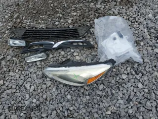 2015 Ford Focus Titanium z VIN 1FADP3N28FL239706, wystawiony jako Copart lot #62478895 z przebiegiem 143 536 mil mil oraz Szkoda całkowita • Salvage title. Historia ofert i sprzedaży dostępna na DreamBid. Obrazek 12.