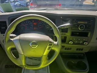 2016 Nissan NV S z VIN 1N6AF0LY6GN805550, wystawiony jako IAAI lot #42566169 z przebiegiem 238 389 mil mil oraz . Historia ofert i sprzedaży dostępna na DreamBid. Obrazek 14.