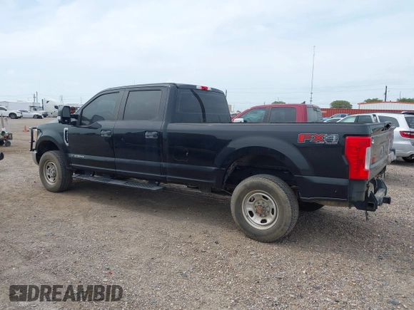 2017 Ford Super Duty F-250 SRW Lariat with VIN 1FT7W2BT0HEF27194, listed as a IAAI auction lot 42061350 with 206,679 mi miles. Bid and sale history available at carsss.com. Image 3.