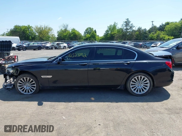 2010 BMW 7 Series 750Li xDrive with VIN WBAKC8C59AC431388, listed as a IAAI auction lot 42523882 with 90,244 mi miles and . Bid and sale history available at DreamBid. Image 15.
