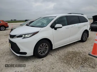 2022 Toyota Sienna LE with VIN 5TDKRKEC3NS098944, listed as a Copart auction lot 54240875 with 61,679 mi miles and Salvage title. Bid and sale history available at DreamBid. Image 1.
