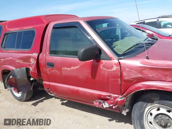 1996 Chevrolet S-10 with VIN 1GCCS1448TK120616, listed as a IAAI auction lot 41840605 with 251,506 mi miles and . Bid and sale history available at DreamBid. Image 13.