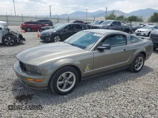 2005 Ford Mustang GT Deluxe with VIN 1ZVFT82H955185496, listed as a Copart auction lot 63497285 with 157,800 mi miles and Clean title. Bid and sale history available at DreamBid. Image 1.