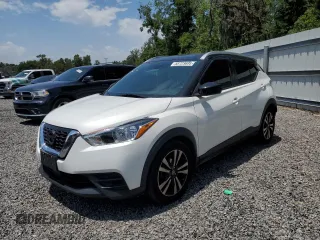 2020 Nissan Kicks SV z VIN 3N1CP5CV9LL487710, wystawiony jako Copart lot #58723695 z przebiegiem 76 425 mil mil oraz Szkoda całkowita • Salvage title. Historia ofert i sprzedaży dostępna na DreamBid. Obrazek 1.