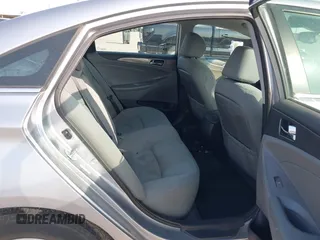 2014 Hyundai Sonata Hybrid Limited with VIN KMHEC4A41EA117315, listed as a IAAI auction lot 41922246 with 173,903 mi miles. Bid and sale history available at carsss.com. Image 8.