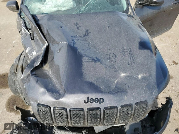 2020 Jeep Cherokee Altitude with VIN 1C4PJMLB3LD560205, listed as a Copart auction lot 77324144 with 53,665 mi miles and Salvage Title. Bid and sale history available at carsss.com. Image 13.