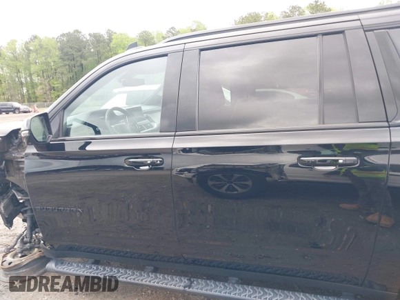 2022 Chevrolet Suburban Z71 with VIN 1GNSKDKD7NR345224, listed as a IAAI auction lot 42007246 with 50,300 mi miles and . Bid and sale history available at DreamBid. Image 15.