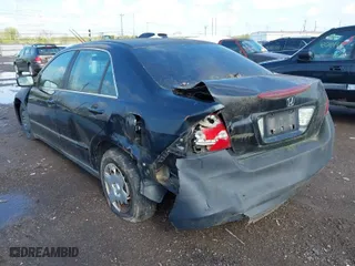 2007 Honda Accord Sdn LX with VIN 1HGCM56467A065191, listed as a IAAI auction lot 42014967 with 222,588 mi miles. Bid and sale history available at carsss.com. Image 3.