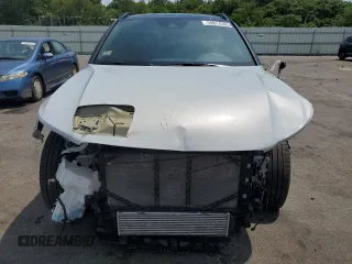 2021 Volvo XC40 R-Design with VIN YV4162UM7M2447377, listed as a Copart auction lot 59814333 with 47,225 mi miles and . Bid and sale history available at DreamBid. Image 5.