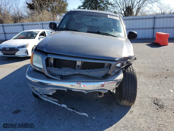2004 Ford F-150 Heritage XL with VIN 2FTRX18W74CA39541, listed as a Copart auction lot 50390125 with 0 mi miles and Salvage Title. Bid and sale history available at carsss.com. Image 5.