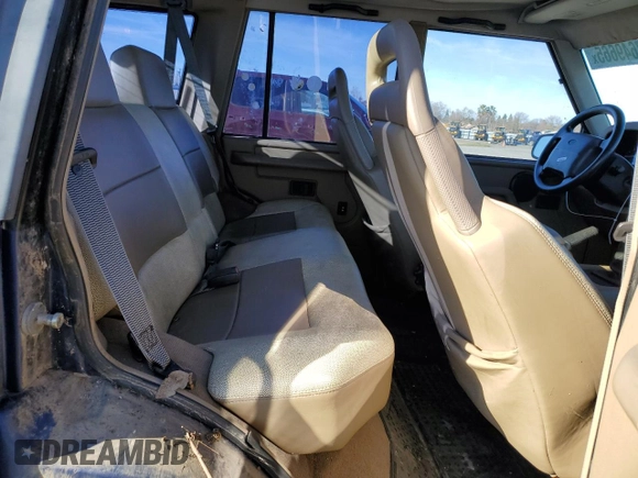 1994 Land Rover Discovery with VIN SALJY1282RA085655, listed as a Copart auction lot 87649665 with 147,779 mi miles and Clean Title. Bid and sale history available at DreamBid. Image 11.