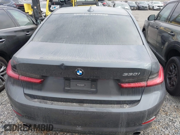 2021 BMW 3 Series 330i with VIN 3MW5R1J07M8C06389, listed as a IAAI auction lot 42024380 with 30,861 mi miles and . Bid and sale history available at DreamBid. Image 17.