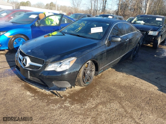 2014 Mercedes-Benz E-Class E 350 with VIN WDDKJ8JB0EF292019, listed as a IAAI auction lot 41331510 with 64,464 mi miles. Bid and sale history available at carsss.com. Image 17.