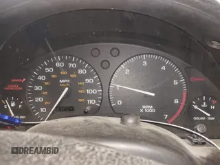 1999 Saturn SL z VIN 1G8ZF5287XZ157353, wystawiony jako IAAI lot #42310900 z przebiegiem 372 049 mil mil oraz . Historia ofert i sprzedaży dostępna na DreamBid. Obrazek 7.