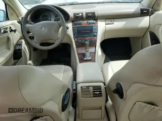 2006 Mercedes-Benz C 280 Luxury with VIN WDBRF92HX6F772006, listed as a Copart auction lot 52244315 with 153,288 mi miles and Clean Title. Bid and sale history available at DreamBid. Image 8.