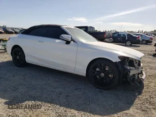 2018 Mercedes-Benz C 300 с VIN WDDWK4JB8JF623771, выставлен на аукционе Copart как лот 57273575 с пробегом 53 194 миль миль и Списание • Salvage title. История ставок и продаж доступна на DreamBid. Изображение 4.