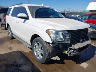 2019 Ford Expedition XLT z VIN 1FMJU1HT3KEA12044, wystawiony jako IAAI lot #41601681 z przebiegiem 143 194 mil mil oraz . Historia ofert i sprzedaży dostępna na DreamBid. Obrazek 1.