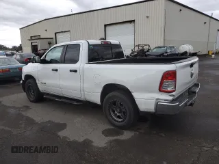 2019 Ram 1500 Tradesman z VIN 1C6SRFCT2KN621955, wystawiony jako Copart lot #74845524 z przebiegiem 123 786 mil mil oraz Szkoda całkowita • Salvage title. Historia ofert i sprzedaży dostępna na DreamBid. Obrazek 2.