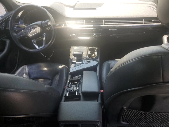 2017 Audi Q7 Prestige with VIN WA1VAAF7XHD059360, listed as a Copart auction lot 61988625 with 149,708 mi miles and Clean title. Bid and sale history available at DreamBid. Image 8.