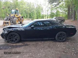 2013 Dodge Challenger SXT z VIN 2C3CDYAG2DH632743, wystawiony jako IAAI lot #42201981 z przebiegiem 154 018 mil mil oraz . Historia ofert i sprzedaży dostępna na DreamBid. Obrazek 15.